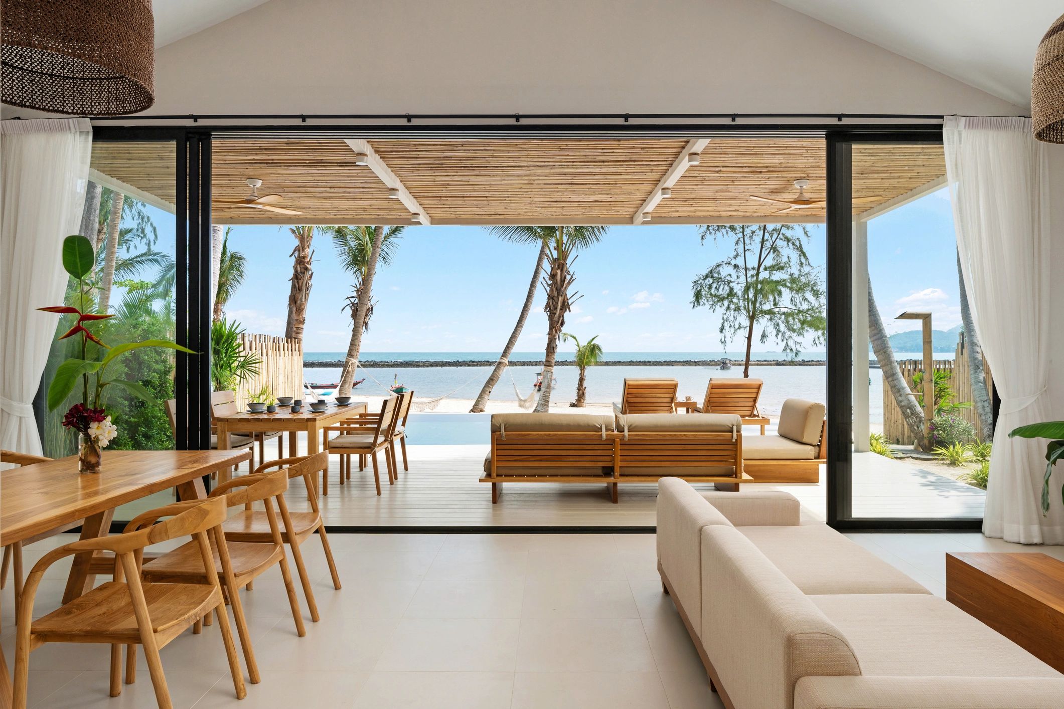 Modern open-plan living and dining room