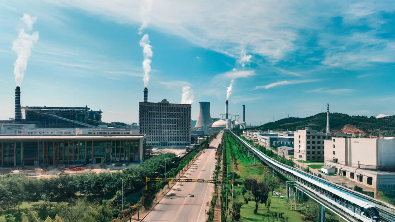 China's growing industrial sector competing with European manufacturers